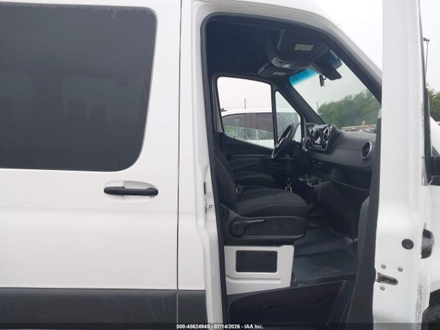 45624945 :رقم المزاد ، W1Z4KFHY6SP804894 vin ، 2025 Mercedes-benz Sprinter 2500 Standard Roof 4-cyl Diesel مزاد بيع