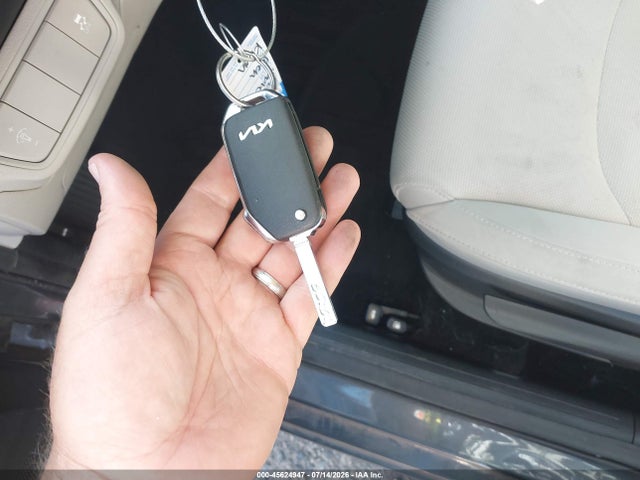 45624947 :رقم المزاد ، 3KPF24AD9NE490692 vin ، 2022 Kia Forte Lxs مزاد بيع