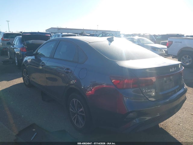 45624947 :رقم المزاد ، 3KPF24AD9NE490692 vin ، 2022 Kia Forte Lxs مزاد بيع