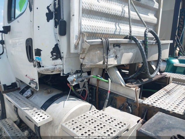 Продаж на аукціоні авто 2007 Freightliner M2 112 Medium Duty, vin: 1FUBC5CV97HW67559, номер лоту: 45624971