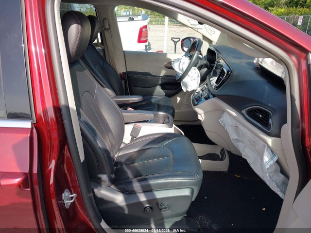 2017 Chrysler Pacifica Touring-l Plus მანქანა იყიდება აუქციონზე, vin: 2C4RC1EG0HR684074, აუქციონის ნომერი: 45625024