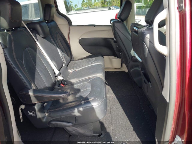 2017 Chrysler Pacifica Touring-l Plus მანქანა იყიდება აუქციონზე, vin: 2C4RC1EG0HR684074, აუქციონის ნომერი: 45625024
