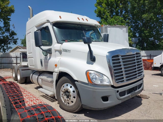 2014 Freightliner Cascadia 125 მანქანა იყიდება აუქციონზე, vin: 3AKJGLD60ESFZ3509, აუქციონის ნომერი: 45625031