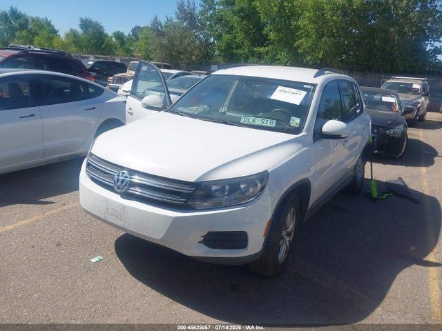 2017 Volkswagen Tiguan მანქანა იყიდება აუქციონზე, vin: WVGAV7AX1HK009098, აუქციონის ნომერი: 45625057