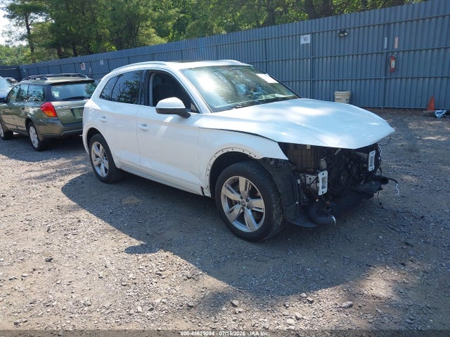 45625094 :رقم المزاد ، WA1BNAFY6J2214696 vin ، 2018 Audi Q5 2.0t Premium/2.0t Tech Premium مزاد بيع