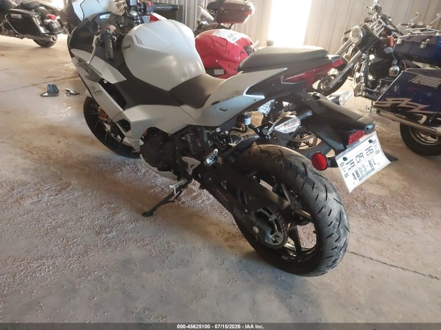 Kawasaki EX500 2025 ML5EXGG11SDA61505 Image 3