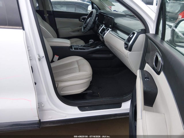 Продажа на аукционе авто 2022 Kia Sorento S, vin: 5XYRL4LC6NG085584, номер лота: 45625150