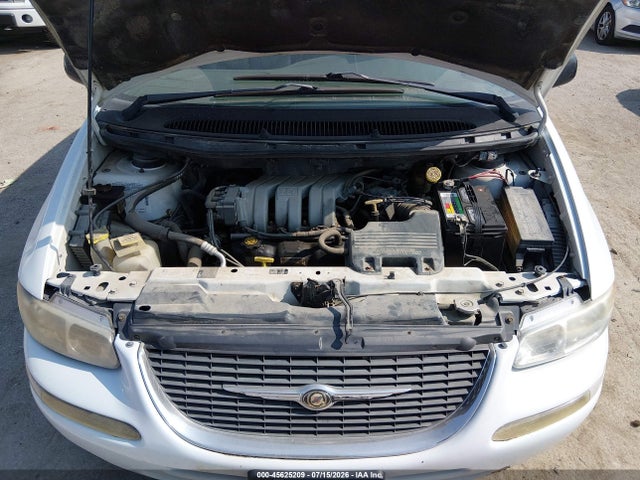 Продаж на аукціоні авто 2000 Chrysler Town & Country Limited, vin: 1C4GP64L4YB688165, номер лоту: 45625209