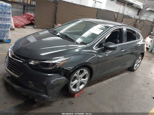 Chevrolet Cruze Premier Auto 2018 3G1BF6SM6JS617111 Image 2
