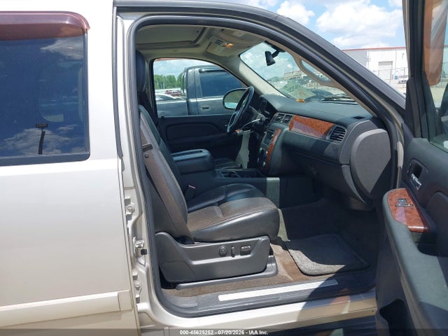 45625252 :رقم المزاد ، 1GNFK13007R260031 vin ، 2007 Chevrolet Tahoe Ltz مزاد بيع