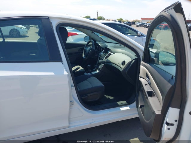 1G1PB5SG9G7179164 Chevrolet Cruze Limited Ls Manual