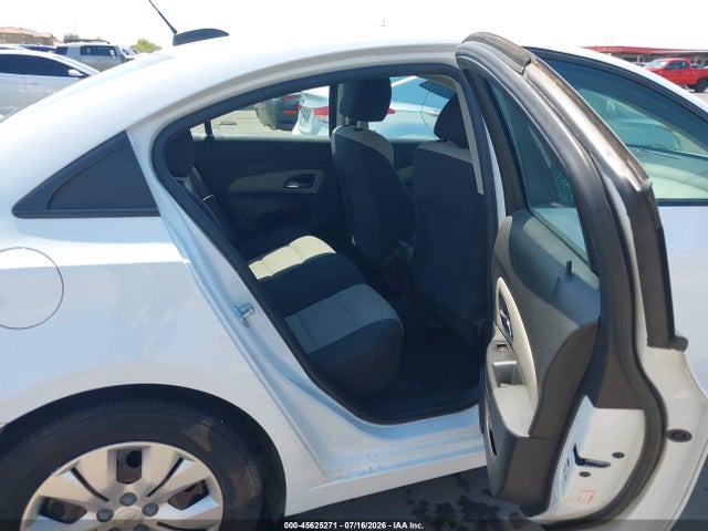 1G1PB5SG9G7179164 Chevrolet Cruze Limited Ls Manual