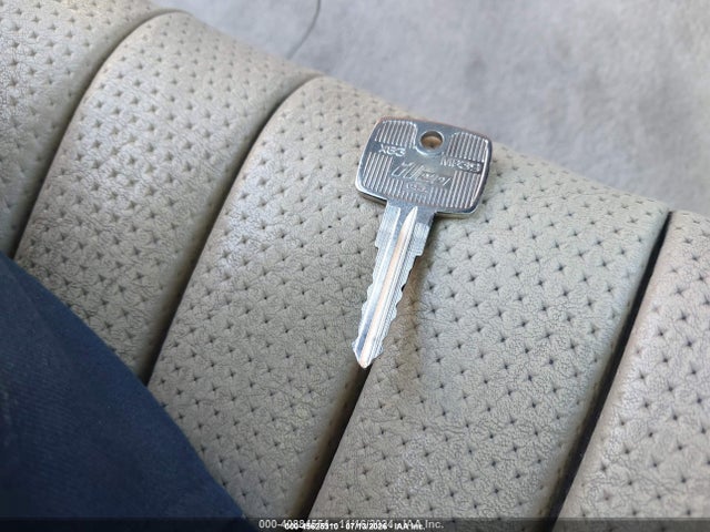 45625310 :رقم المزاد ، WDBAB53A6FA253406 vin ، 1985 Mercedes-benz 300 Cdt مزاد بيع