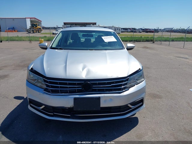 Продаж на аукціоні авто 2016 Volkswagen Passat 1.8t S, vin: 1VWAT7A38GC018328, номер лоту: 45625341
