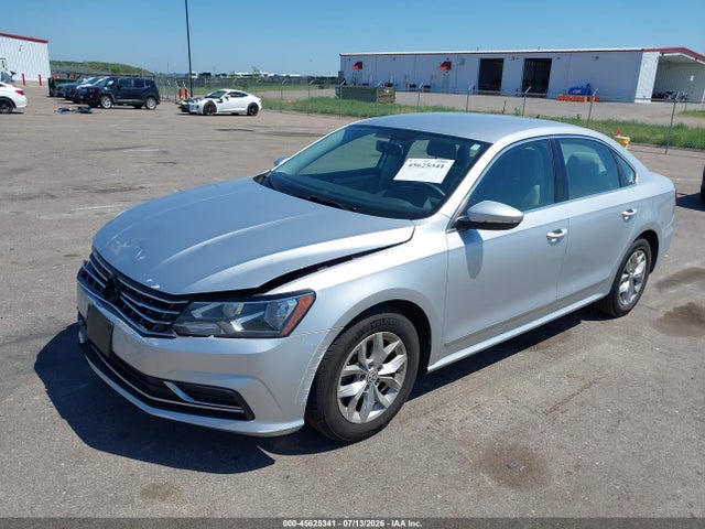 Продаж на аукціоні авто 2016 Volkswagen Passat 1.8t S, vin: 1VWAT7A38GC018328, номер лоту: 45625341