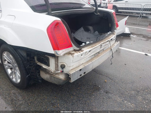 2C3CCAEG7FH755266 Chrysler 300C