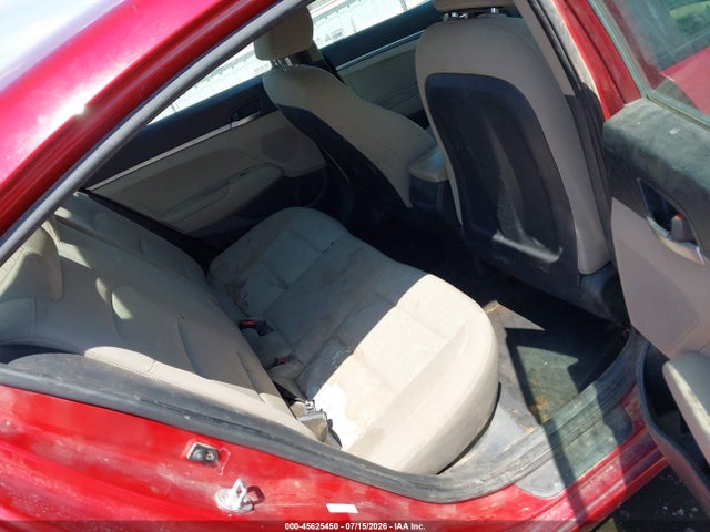 KMHD74LF0KU754625 Hyundai ELANTRA SE