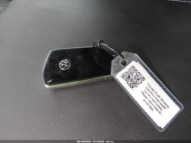 1V2WC2CA9TC218800 Volkswagen Atlas Cross Sport Se With Technology