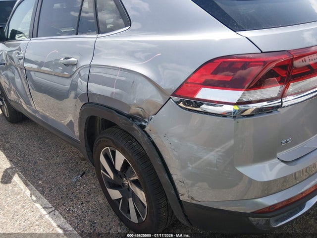 1V2WC2CA9TC218800 Volkswagen Atlas Cross Sport Se With Technology