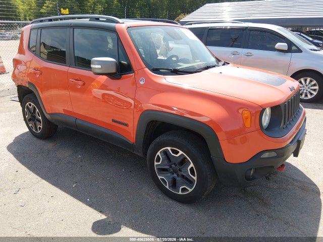 45625506 :رقم المزاد ، ZACCJBCT0FPB64656 vin ، 2015 Jeep Renegade Trailhawk مزاد بيع