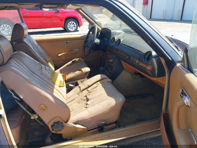 1984 Mercedes-benz 300 Cdt მანქანა იყიდება აუქციონზე, vin: WDBAB53A3EA139006, აუქციონის ნომერი: 45625550