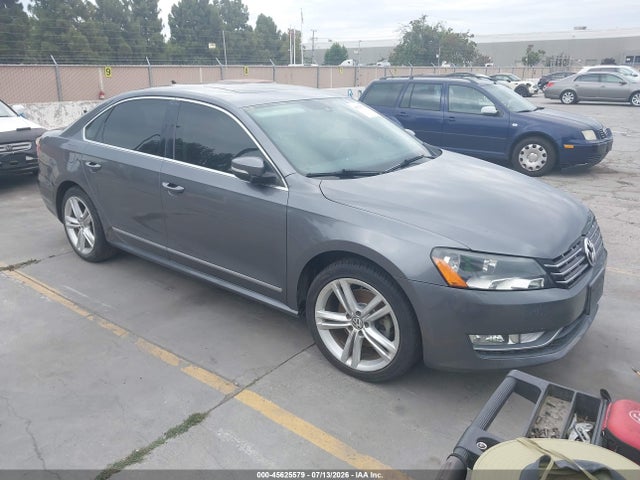 2014 1VWBN7A38EC094143 main image