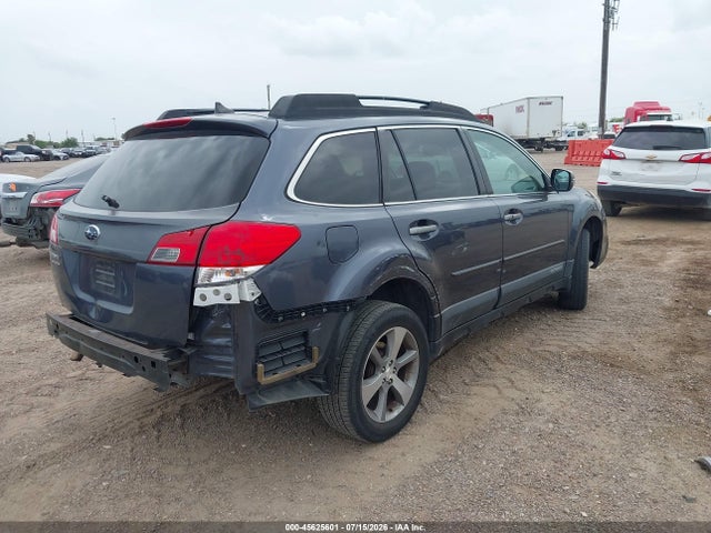 2014 Subaru Outback 2.5i Limited მანქანა იყიდება აუქციონზე, vin: 4S4BRCPCXE3261282, აუქციონის ნომერი: 45625601