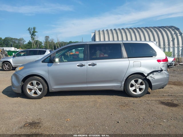 Aukcja sprzedaży 2012 Toyota Sienna Base V6 7 Passenger, vin: 5TDZK3DC7CS197466, numer aukcji: 45625616