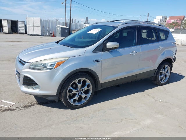 1FMCU0J91GUC28263 Ford Escape Titanium