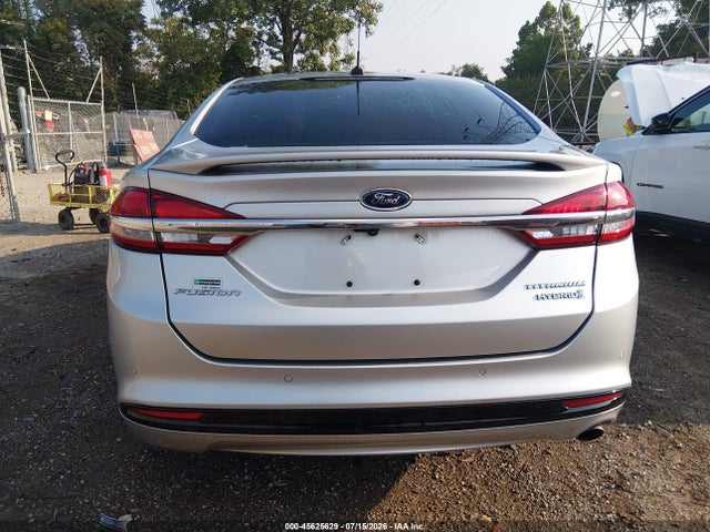 2017 Ford Fusion Hybrid Titanium მანქანა იყიდება აუქციონზე, vin: 3FA6P0RU4HR323075, აუქციონის ნომერი: 45625629