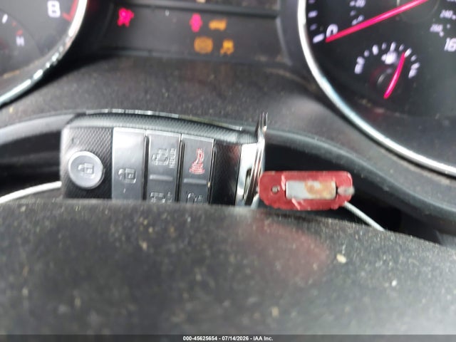 KIA SEDONA LX 2017 KNDMB5C1XH6327527 Image 11