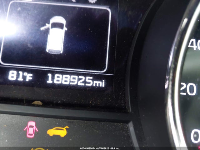 KIA SEDONA LX 2017 KNDMB5C1XH6327527 Image 15