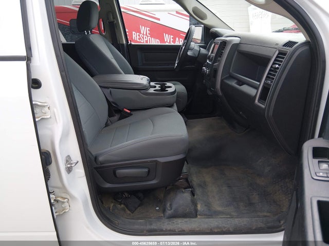 2017 Ram 1500 Tradesman  4x4 6'4 Box მანქანა იყიდება აუქციონზე, vin: 1C6RR7FG2HS616591, აუქციონის ნომერი: 45625659