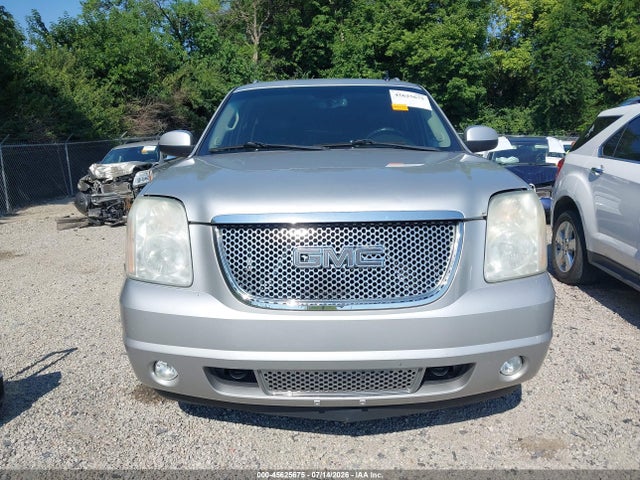 45625675 :رقم المزاد ، 1GKS2MEF9BR133768 vin ، 2011 Gmc Yukon Xl 1500 Denali مزاد بيع