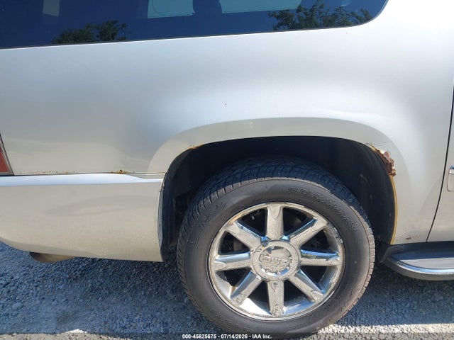 45625675 :رقم المزاد ، 1GKS2MEF9BR133768 vin ، 2011 Gmc Yukon Xl 1500 Denali مزاد بيع
