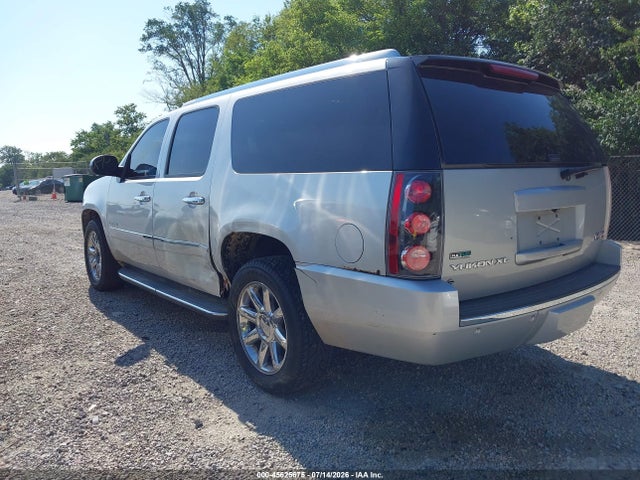 45625675 :رقم المزاد ، 1GKS2MEF9BR133768 vin ، 2011 Gmc Yukon Xl 1500 Denali مزاد بيع