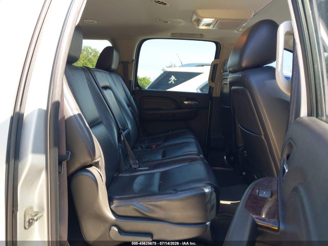 45625675 :رقم المزاد ، 1GKS2MEF9BR133768 vin ، 2011 Gmc Yukon Xl 1500 Denali مزاد بيع