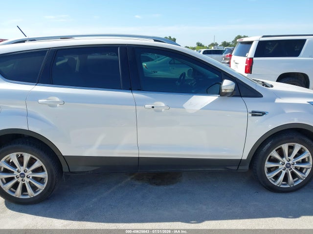 Ford Escape Titanium 2018 1FMCU0J95JUA22077 Image 13