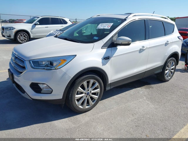 Ford Escape Titanium 2018 1FMCU0J95JUA22077 Image 2