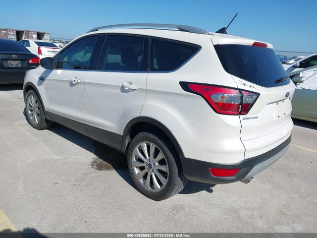 Ford Escape Titanium 2018 1FMCU0J95JUA22077 Image 3