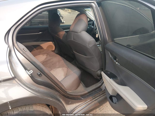 2020 Toyota Camry Le მანქანა იყიდება აუქციონზე, vin: 4T1C11AK4LU977991, აუქციონის ნომერი: 45625867