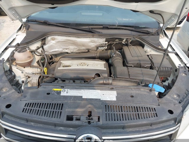 2015 Volkswagen Tiguan Sel მანქანა იყიდება აუქციონზე, vin: WVGBV7AX3FW509788, აუქციონის ნომერი: 45625900