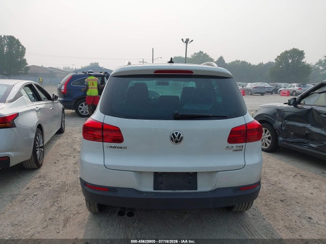2015 Volkswagen Tiguan Sel მანქანა იყიდება აუქციონზე, vin: WVGBV7AX3FW509788, აუქციონის ნომერი: 45625900