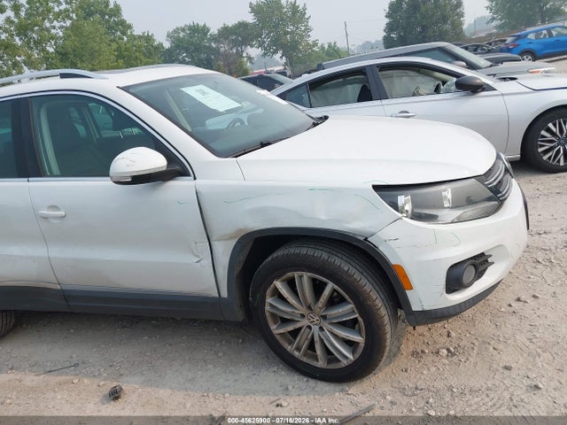 2015 Volkswagen Tiguan Sel მანქანა იყიდება აუქციონზე, vin: WVGBV7AX3FW509788, აუქციონის ნომერი: 45625900