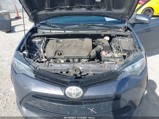 45625916 :رقم المزاد ، 5YFBURHE8JP833165 vin ، 2018 Toyota Corolla Le مزاد بيع