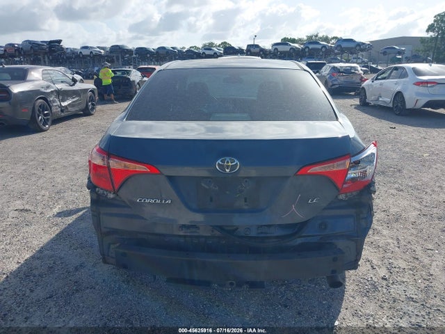 45625916 :رقم المزاد ، 5YFBURHE8JP833165 vin ، 2018 Toyota Corolla Le مزاد بيع