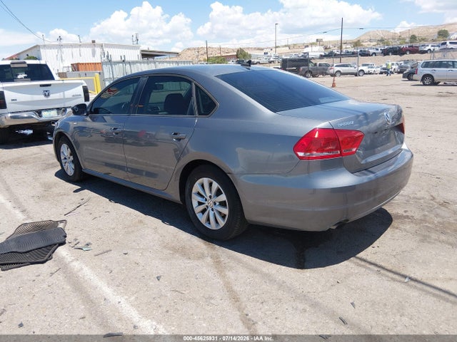 1VWAT7A34FC018955 Volkswagen Passat 1.8t Wolfsburg Edition