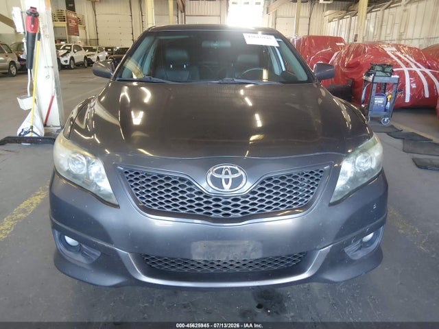 45625945 :رقم المزاد ، 4T1BF3EK7BU208208 vin ، 2011 Toyota Camry Se مزاد بيع
