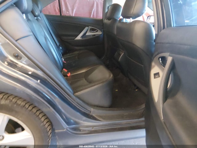 45625945 :رقم المزاد ، 4T1BF3EK7BU208208 vin ، 2011 Toyota Camry Se مزاد بيع