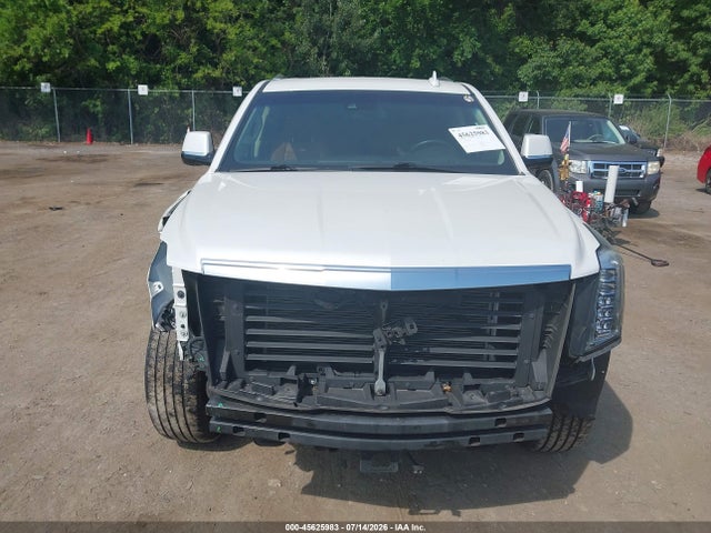 45625983 :رقم المزاد ، 1GYS4CKJ4HR224278 vin ، 2017 Cadillac Escalade Premium Luxury مزاد بيع